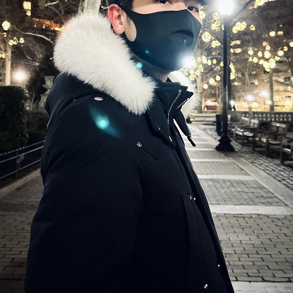 Moose Knuckles Stirling Fur Parka Size S Small (Black/White Fur)